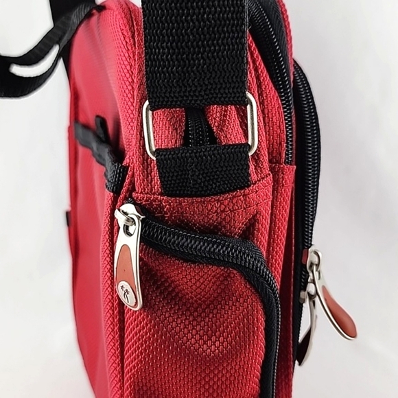 Ricardo Crossbody Bag Red Black Multi  Compartments Adjustable Strap 10" x 9" - Picture 8 of 14
